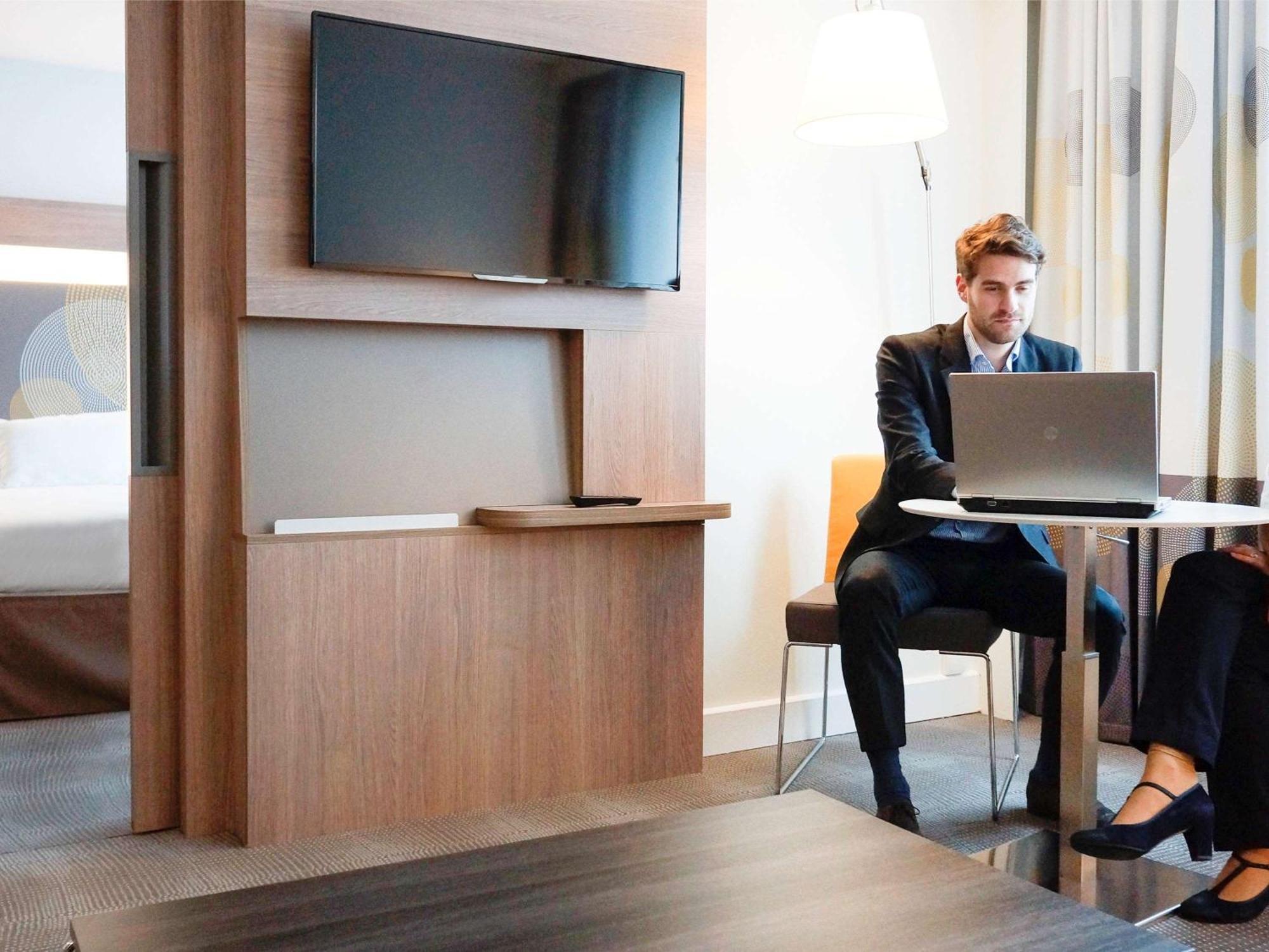 Novotel Saclay Εξωτερικό φωτογραφία