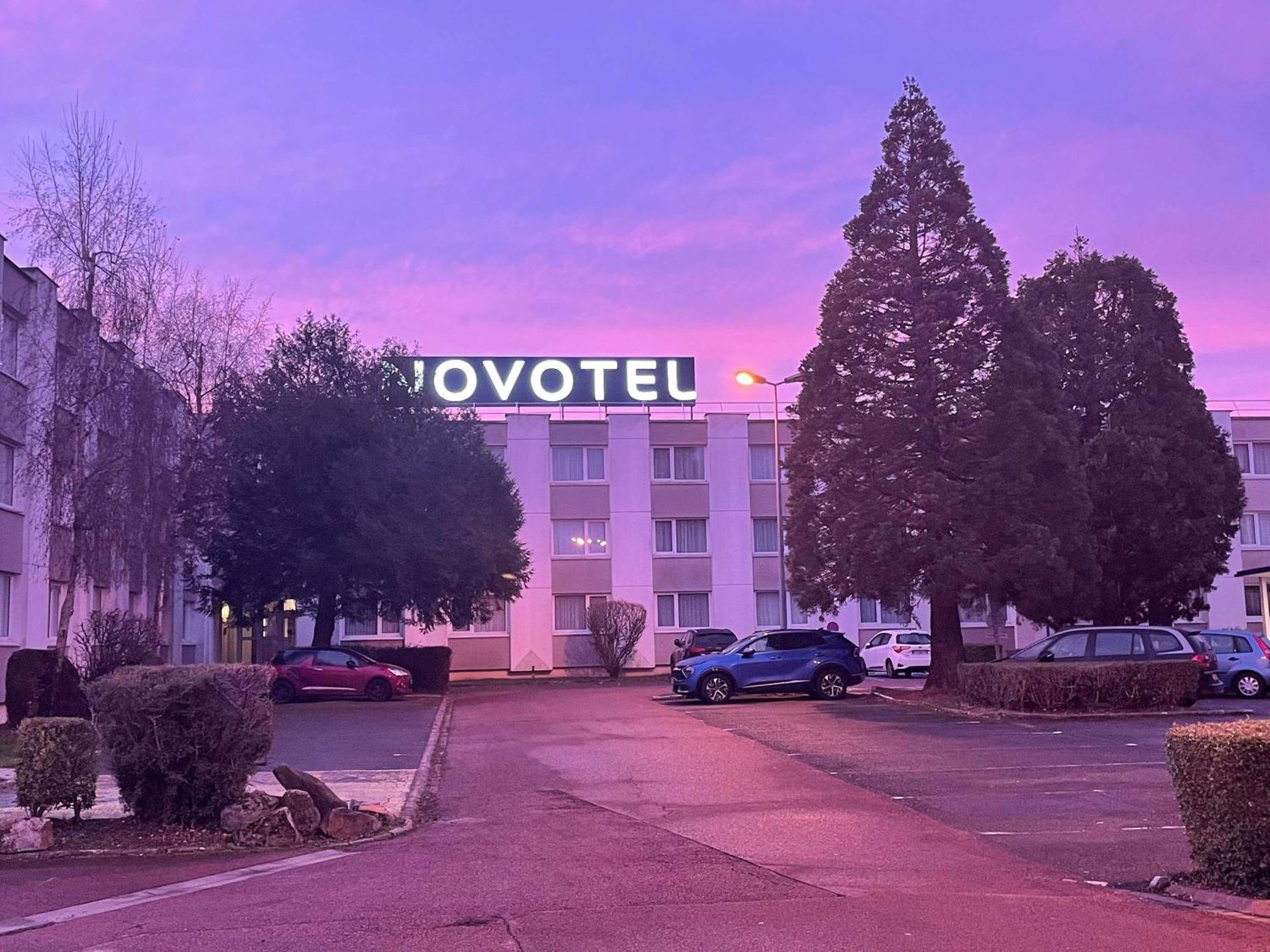 Novotel Saclay Εξωτερικό φωτογραφία