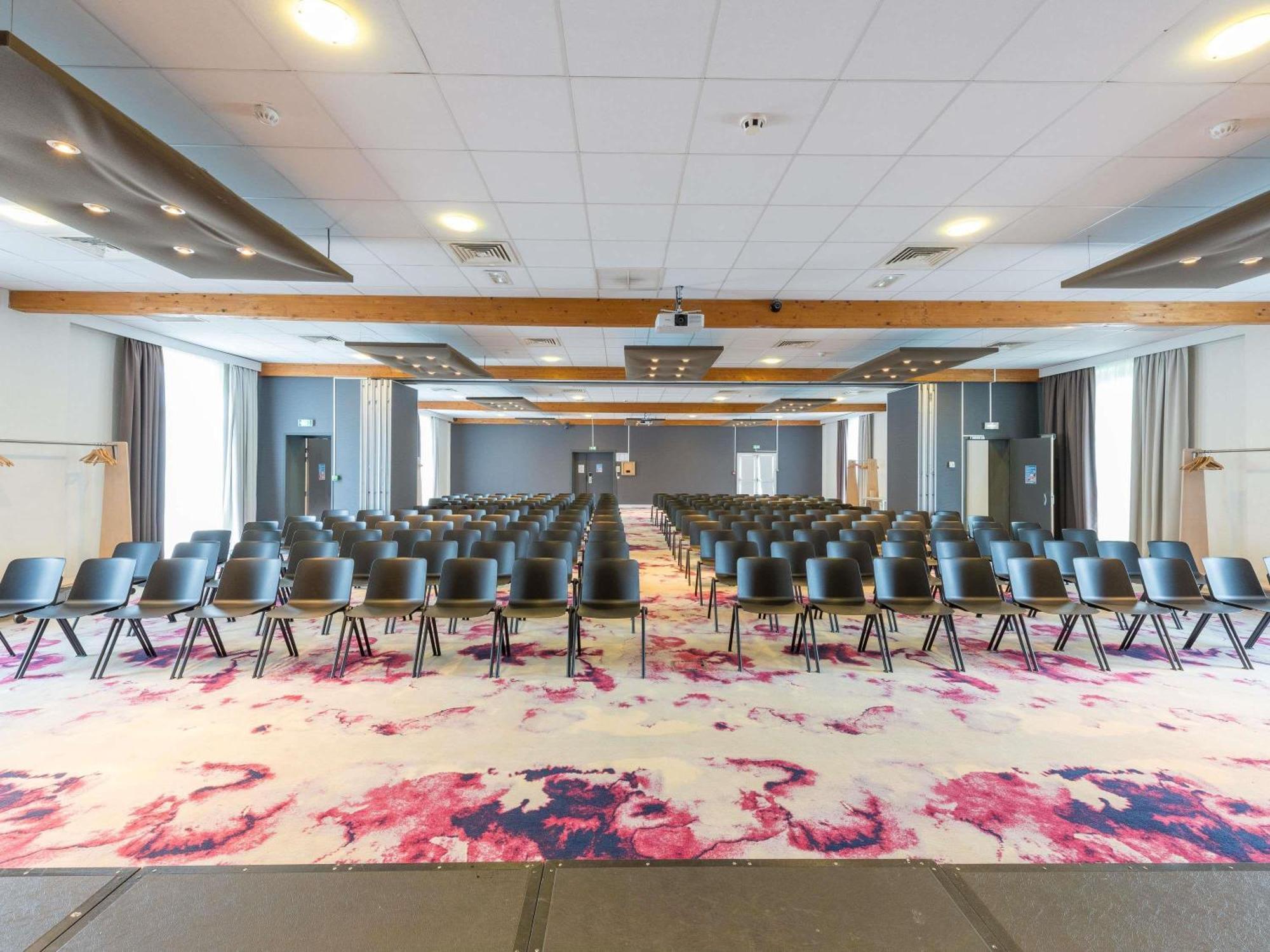 Novotel Saclay Εξωτερικό φωτογραφία