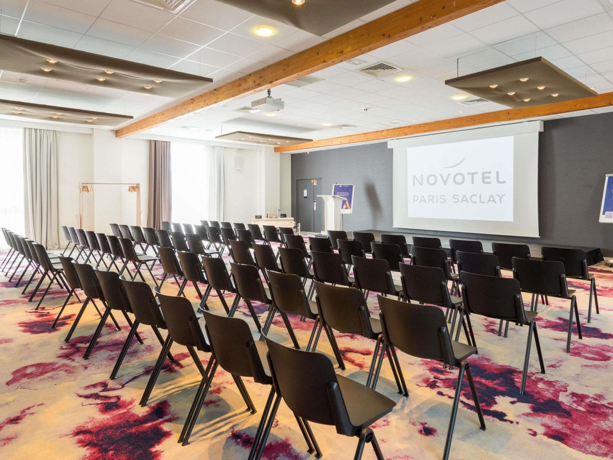Novotel Saclay Εξωτερικό φωτογραφία