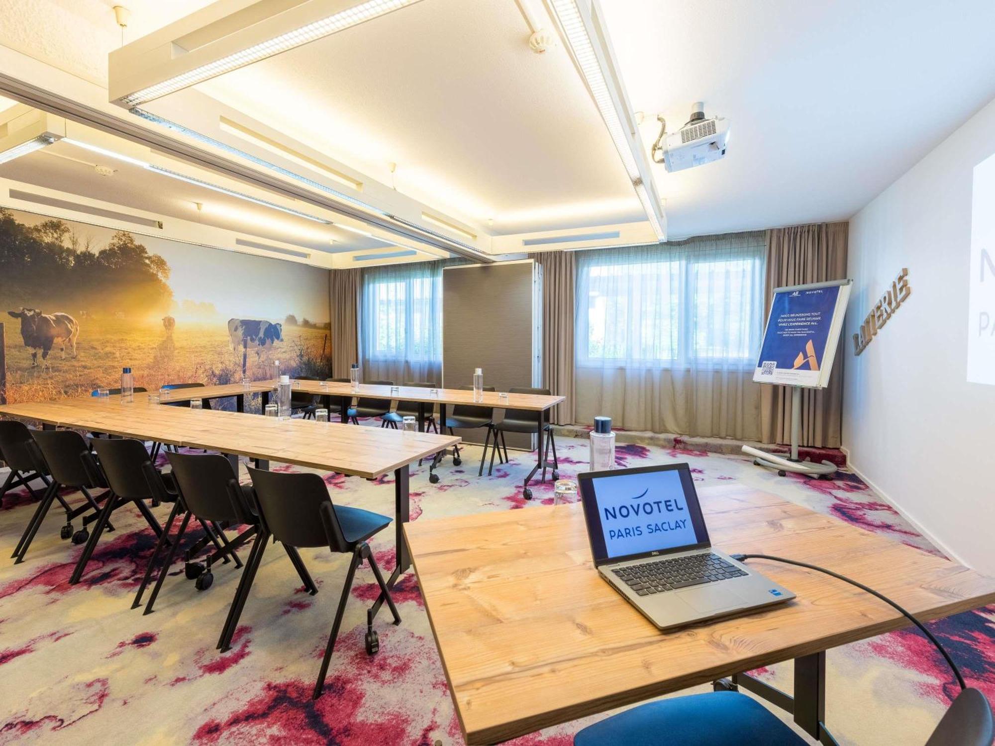 Novotel Saclay Εξωτερικό φωτογραφία
