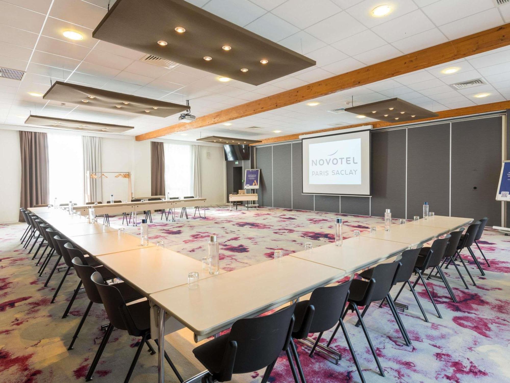 Novotel Saclay Εξωτερικό φωτογραφία