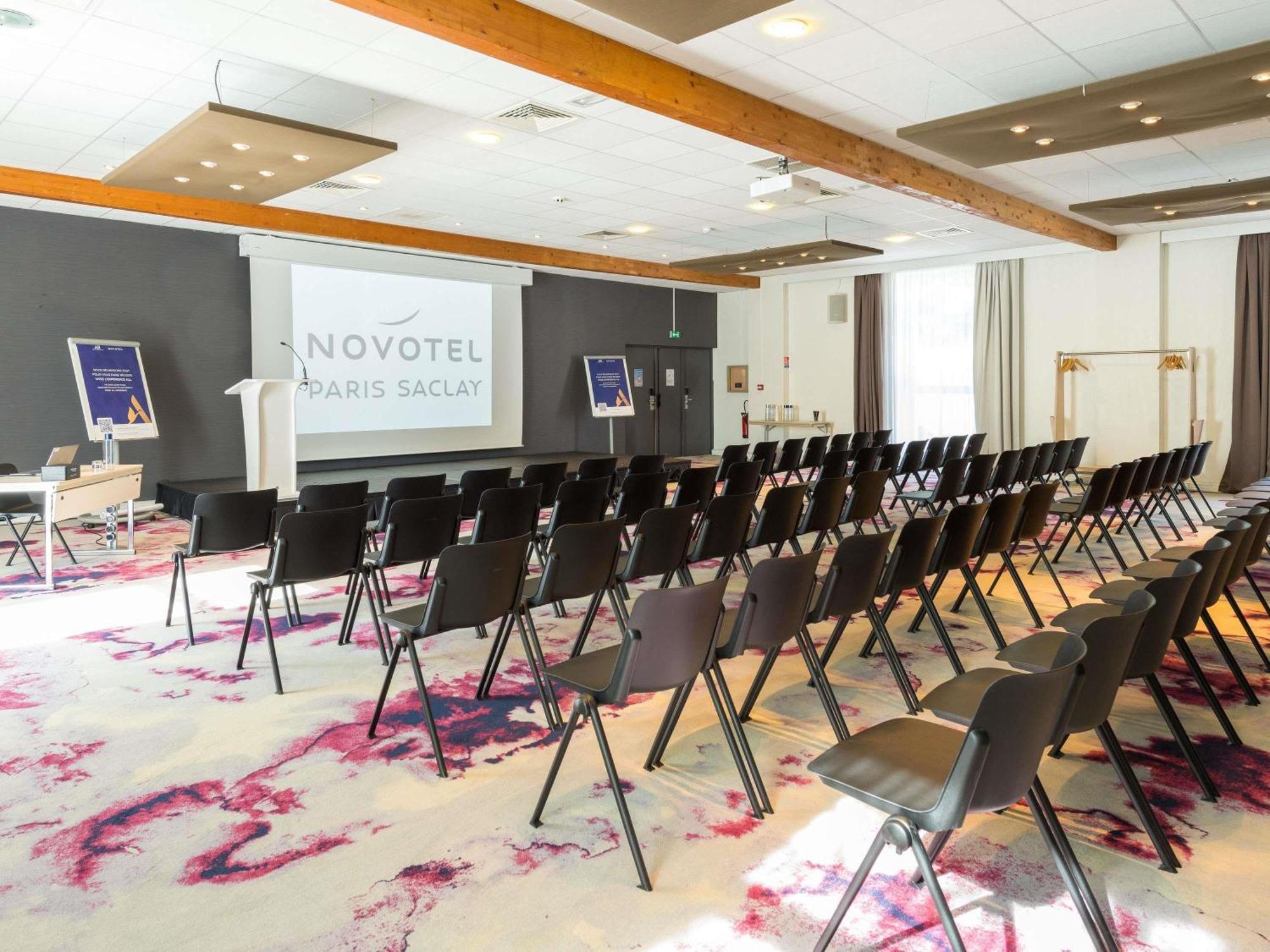 Novotel Saclay Εξωτερικό φωτογραφία